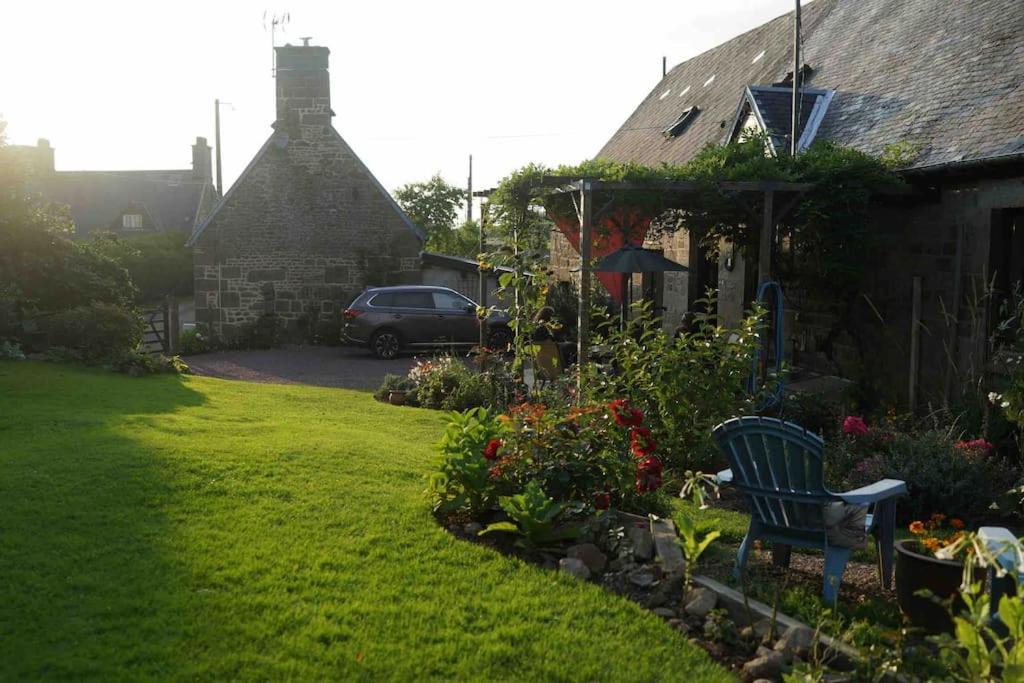 Le Petit Fleur - The Little Flower, Cosy Cottage Saint-Michel-de-Montjoie Екстериор снимка